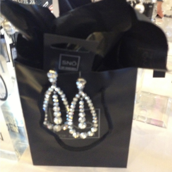 COPY - Mother’s Day super sale NWT jewelry set mom 3 pieces Scandinavian import… - Picture 5 of 16